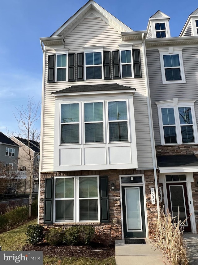 view of townhome / multi-family property