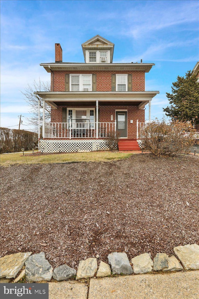 view of front of house featuring a porch