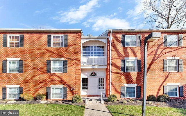 view of townhome / multi-family property