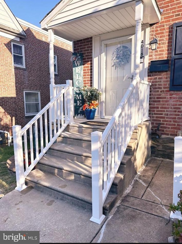 view of property entrance