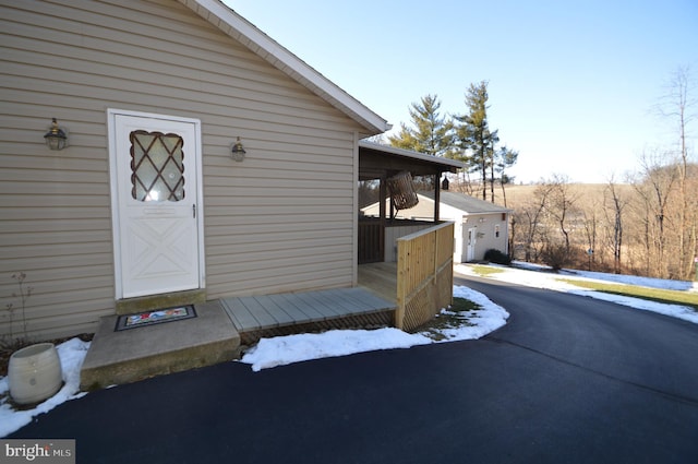 view of property entrance