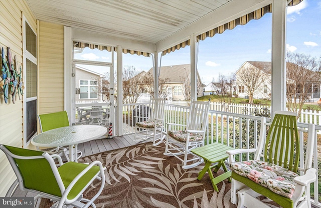 view of sunroom / solarium