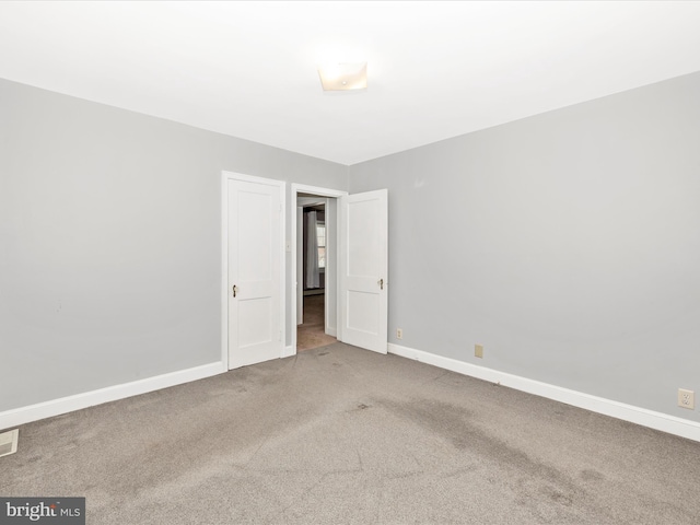 empty room with carpet