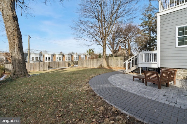 view of yard with a patio