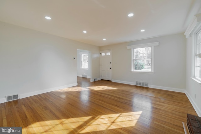 empty room featuring light hardwood / wood-style flooring