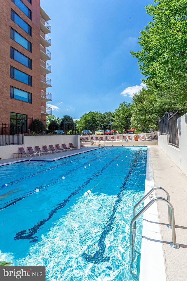 view of swimming pool