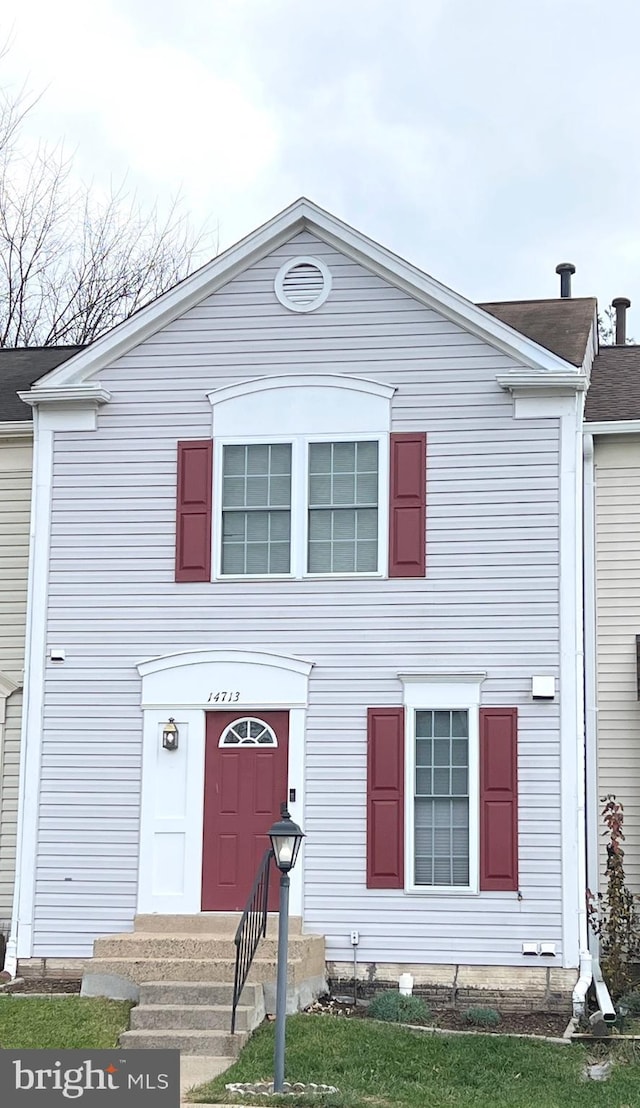 view of front facade