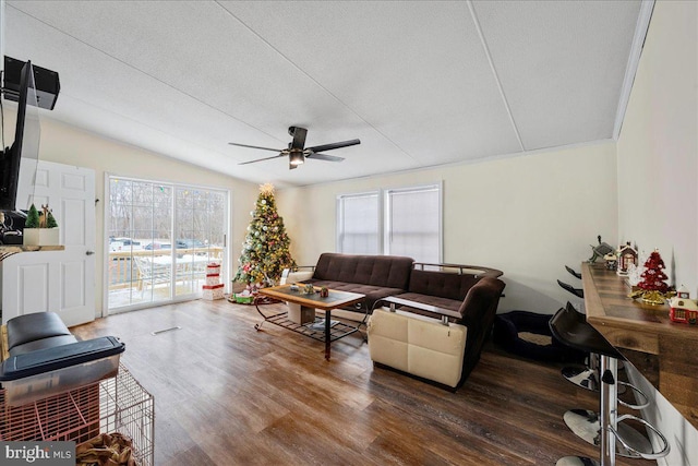 2612 Oakwood Ct, East Stroudsburg, PA 18302 - living room featuring a textured ceiling, ceiling fan, wood-type flooring, and lofted ceiling
