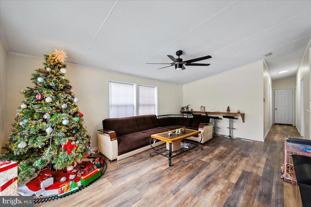 2612 Oakwood Ct, East Stroudsburg, PA 18302 - living room featuring hardwood / wood-style flooring, ceiling fan, and crown molding