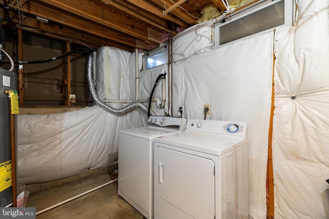 laundry area featuring washer and clothes dryer