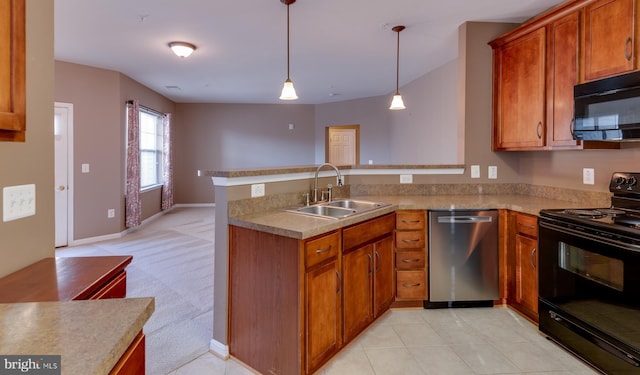 kitchen with sink, kitchen peninsula, hanging light fixtures, black appliances, and light colored carpet