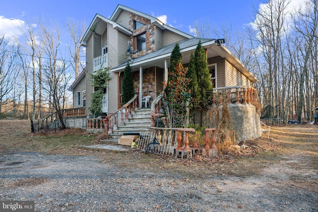 view of front facade with covered porch