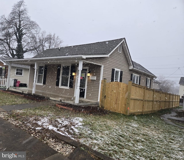 view of front of property with a porch