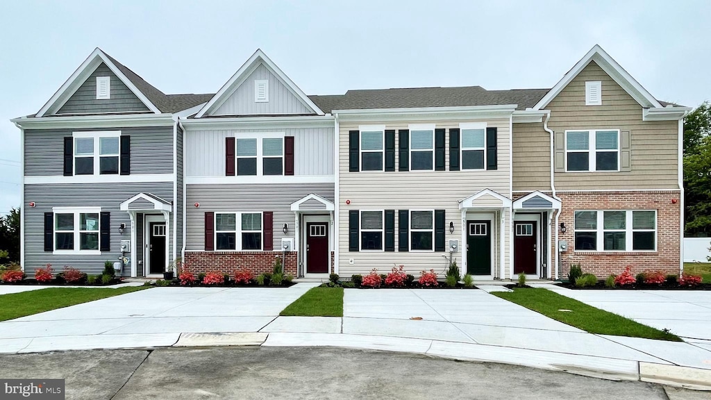 view of townhome / multi-family property