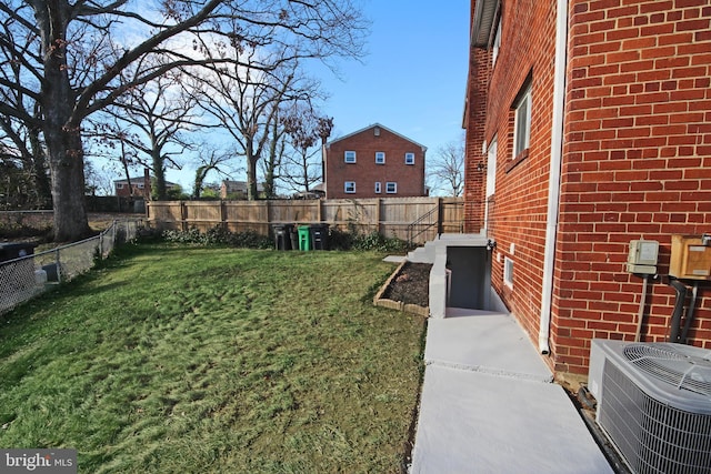 view of yard featuring cooling unit