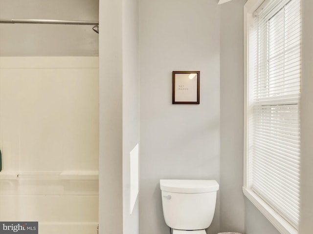 bathroom featuring toilet