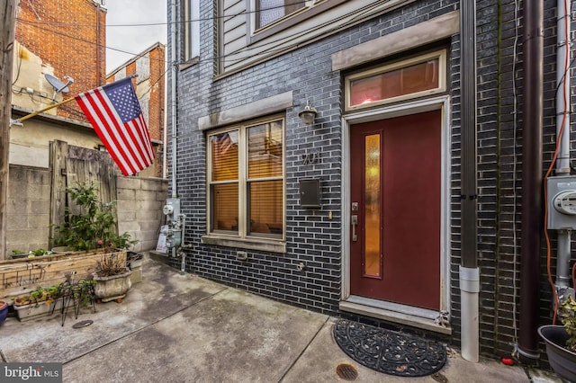 Listing photo 2 for 901 S Schell St, Philadelphia PA 19147