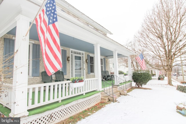 view of front of home with covered porch