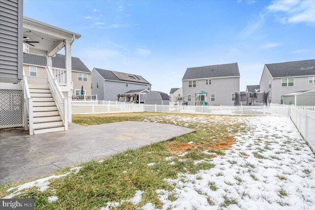 view of yard with a patio area