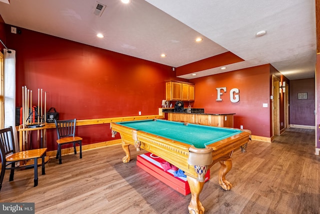 recreation room featuring light hardwood / wood-style flooring and billiards