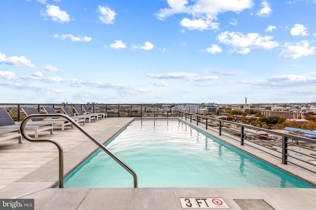 view of swimming pool