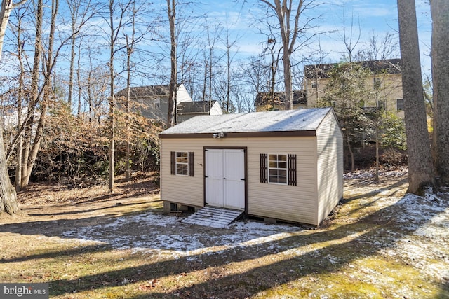 view of outbuilding