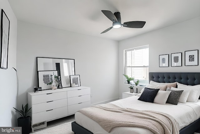 bedroom with ceiling fan