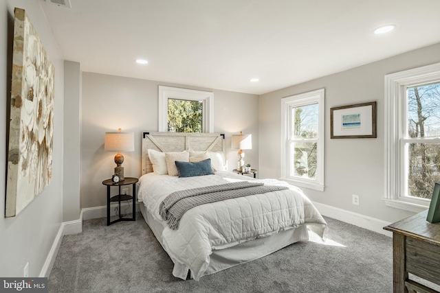 bedroom featuring carpet flooring