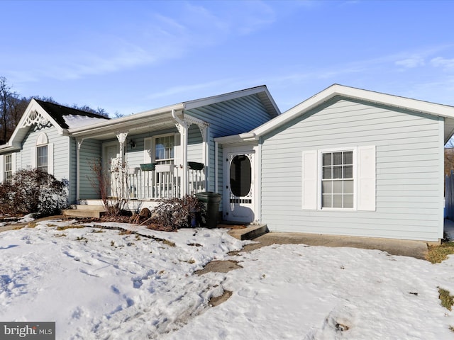 view of front of home with covered porch