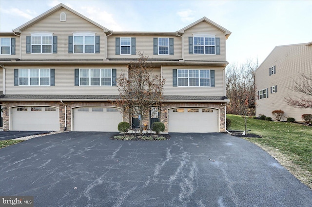 152 Old Schoolhouse Ln, Mechanicsburg PA, 17055, 3 bedrooms, 2.5 baths townhouse for sale