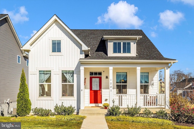 view of front of property with a porch