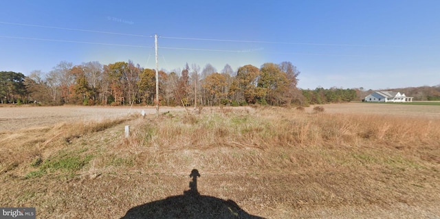 Listing photo 2 for The Hook Rd, Warsaw VA 22572