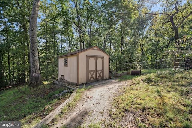 view of outbuilding