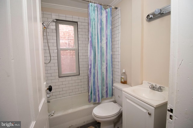 full bathroom featuring toilet, vanity, shower / tub combo with curtain, and crown molding