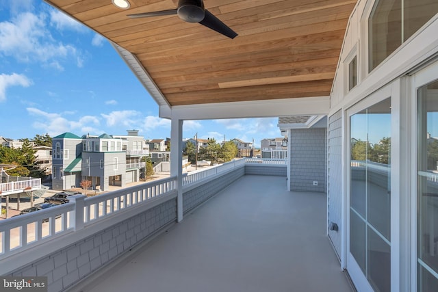 balcony featuring ceiling fan