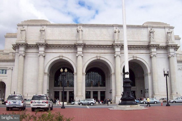 view of building exterior