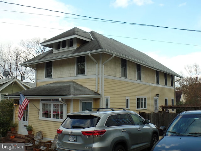 view of front of house