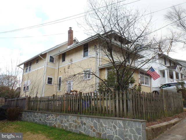 view of side of property