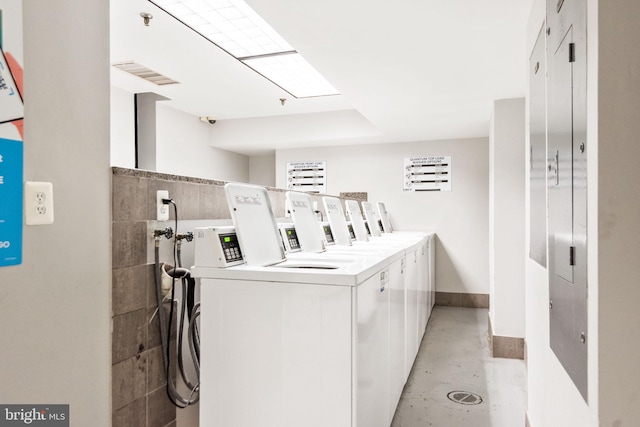 laundry area with washer and clothes dryer