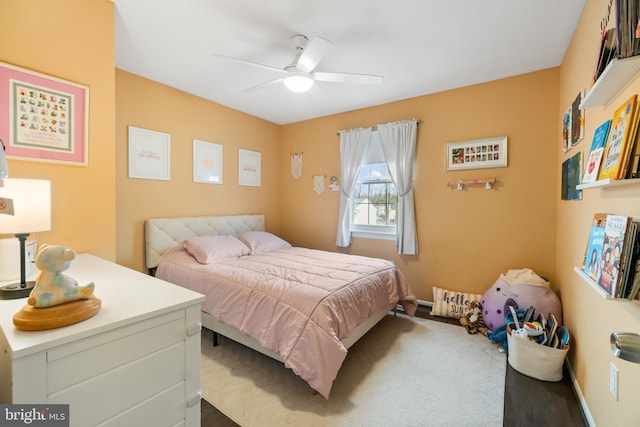 bedroom featuring ceiling fan