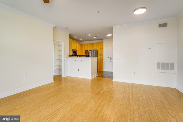 unfurnished living room featuring recessed lighting, visible vents, light wood-style floors, ornamental molding, and baseboards