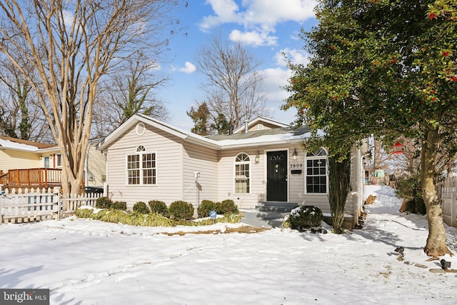 view of front of property