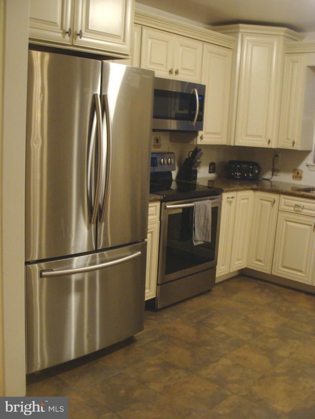 kitchen featuring stainless steel appliances