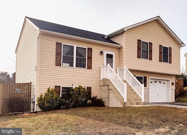 view of front of house featuring a garage