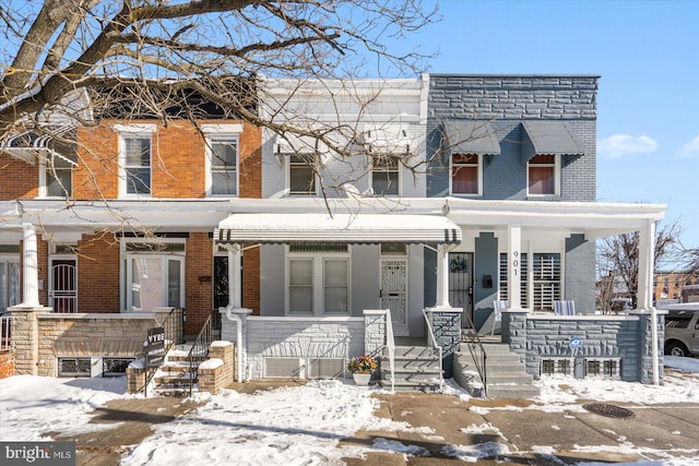 view of front of home featuring covered porch