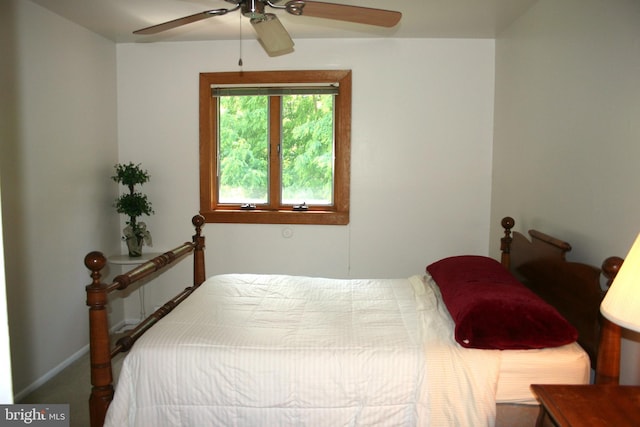 bedroom featuring ceiling fan