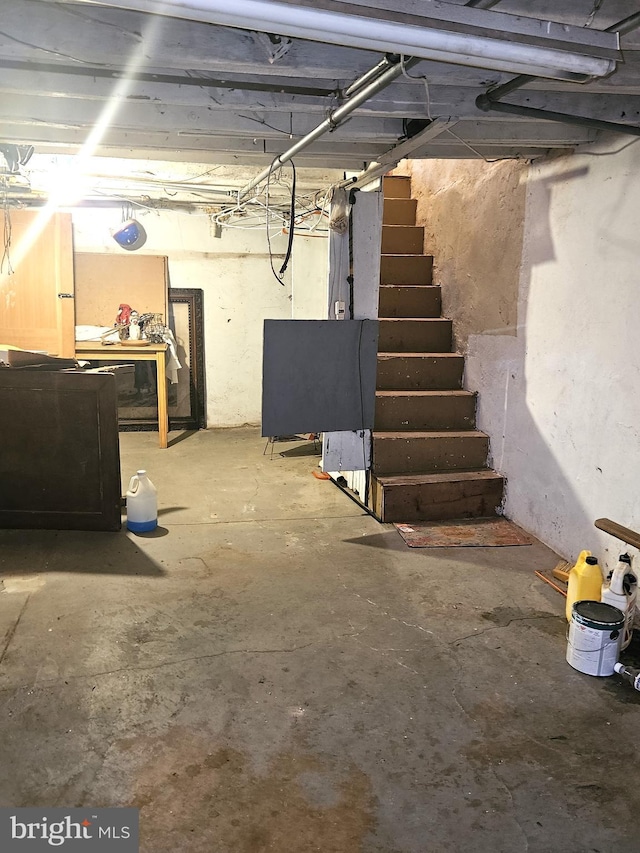 1740 N 3rd St, Philadelphia, PA 19122 - unfinished below grade area with stairway
