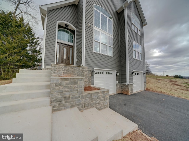 12544 Woodsboro Pike, Keymar, MD 21757 - property entrance featuring a garage