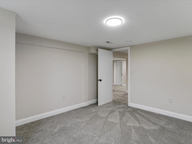 view of carpeted spare room