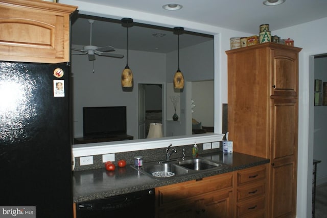 bathroom featuring tasteful backsplash and sink